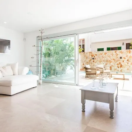 Designer Staden Lm-Pfausen With Stunning Views And Panorama Over The Sea